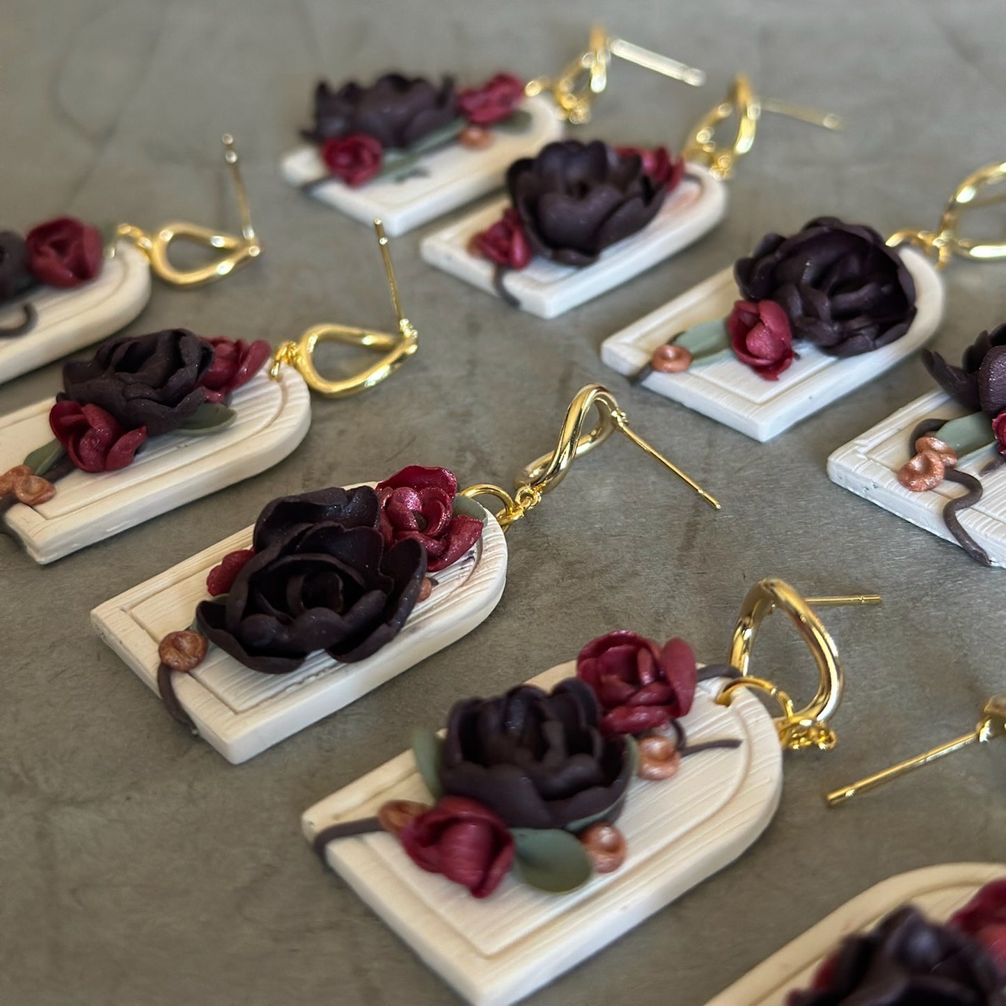 Floral Arch Earring (Holiday 2025)